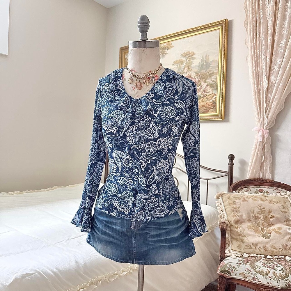 Paisley Bell Sleeve Top Y2K Faded Glory size medium blue long sleeve top